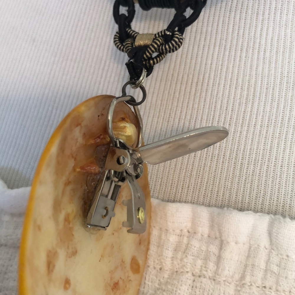 CLIP - NECKLACE PEACH - Picture 4 of 8
